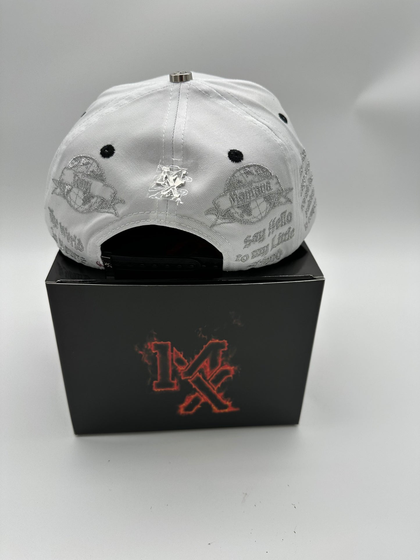 GORRA CARA CORTADA